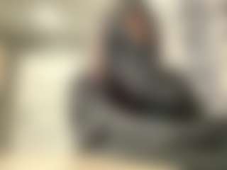 Mia's Live Sex Cam Show