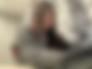 Mia's Live Sex Cam Show