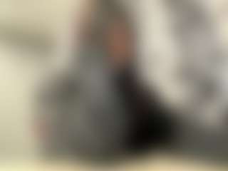 Mia's Live Sex Cam Show