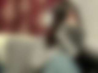 Mia's Live Sex Cam Show
