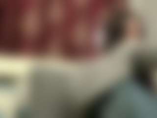 Live cam show with Mia - Orgasm on live18s.com