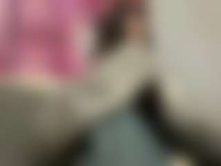 Live cam show with Mia - Gamer Mature on Milf Play