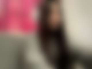 Live cam show with Mia - Shaved Pussy Teen (18+) on Fit Hotties