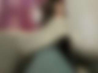 Mia's Live Sex Cam Show