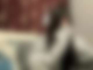 Live cam show with Mia - Hairy Pussy on SxyPornLive