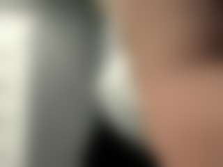 Mia's Live Sex Cam Show