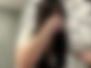 Mia's Live Sex Cam Show