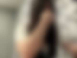 Mia's Live Sex Cam Show