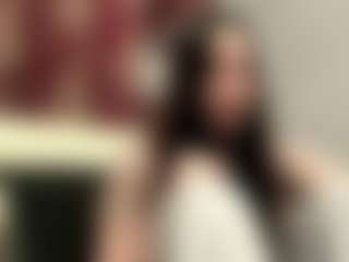 Live cam show with Mia - Skinny on Camming Site