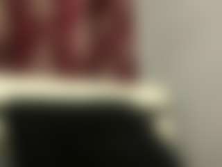 Mia's Live Sex Cam Show