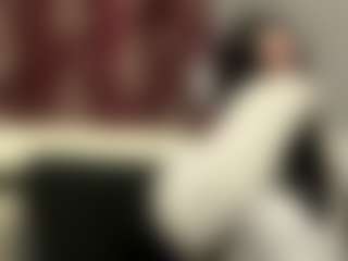 Live cam show with Mia - Brown Eyes on Camsoda