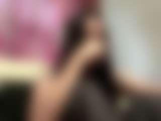Mia's Live Sex Cam Show