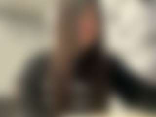 Mia's Live Sex Cam Show