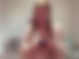 Mia's Live Sex Cam Show