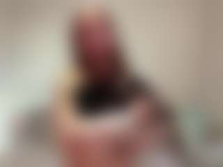 Mia's Live Sex Cam Show