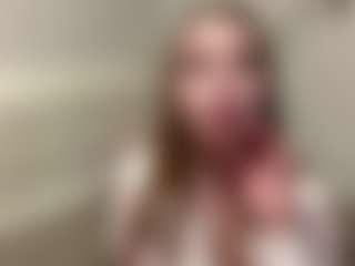 Mia's Live Sex Cam Show