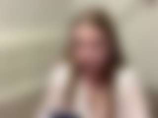 Mia's Live Sex Cam Show