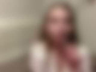 Mia's Live Sex Cam Show
