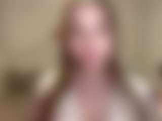 Mia's Live Sex Cam Show