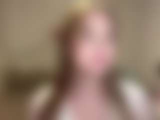 Live cam show with Mia - Teen (18+) on CamSextacy