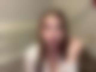 Mia's Live Sex Cam Show