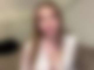 Mia's Live Sex Cam Show