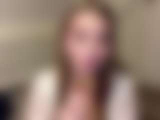 Mia's Live Sex Cam Show
