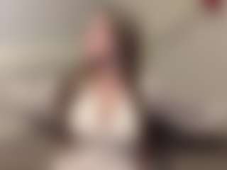 Mia's Live Sex Cam Show