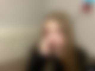 Mia's Live Sex Cam Show