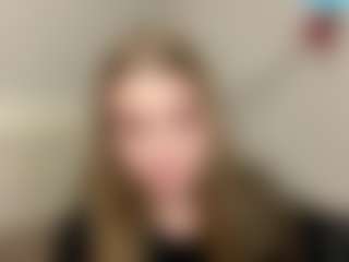 Mia's Live Sex Cam Show
