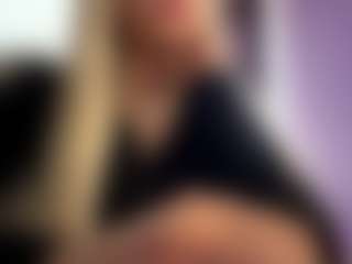 Live cam show with NadaHalpern - Public on Camsoda