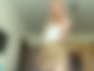 Live cam show with NerissaKapusniak - Strip Blonde Hair on Camsoda