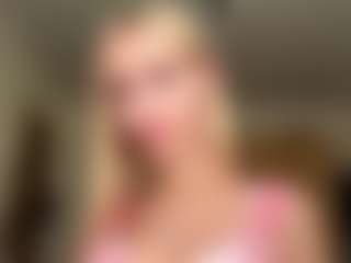 Live cam show with NerissaKapusniak - Fingering Young Adult on UwU Esports
