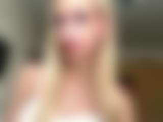 NerissaKapusniak's Live Sex Cam Show
