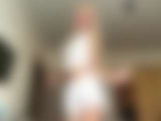 Live cam show with NerissaKapusniak - Strip on Camsoda