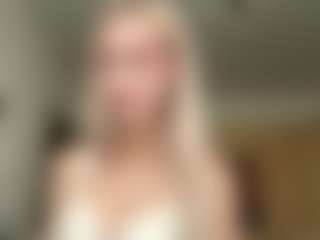 Live cam show with NerissaKapusniak - Blonde Hair Teen (18+) on Camsoda