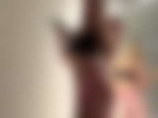 Live cam show with NerissaKapusniak - Thin on friskycurves.com