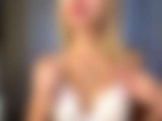 Spettacolo in cam dal vivo con NerissaKapusniak - Double Penetration su Camsoda