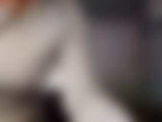 Live cam show with RaynaAbeln - College on Camming Site