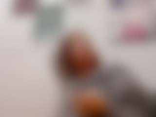 Live cam show with RaynaAbeln - Cum on madthumbs