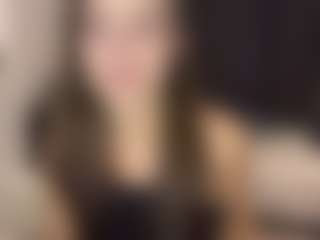 Live cam show with SixtaFebre - Flashing on Camming Site