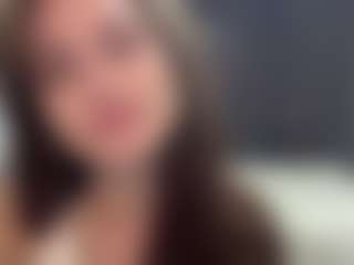 Live cam show with SixtaFebre - College on Camsoda