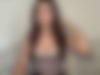 Live cam show with SixtaFebre - Brown Hair Petite on Camsoda
