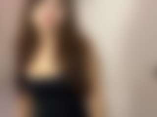 Live cam show with SixtaFebre - Smoking on Gym Cam Girls