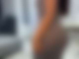 Live cam show with SixtaFebre - Petite on x69.live