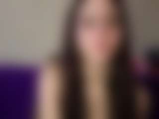 Live cam show with TammaraDelmoral - Fingers on TastyBlacksLive
