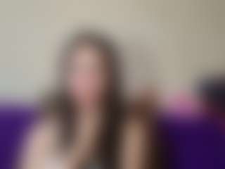 Live cam show with TammaraDelmoral - Small Tits on hotwifechat.live