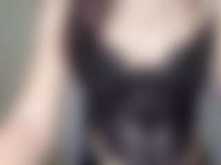 Live cam show with TammaraDelmoral - Small Tits Mature on Camsoda