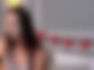 Live cam show with TaraHarris - Green Eyes on Dolls Live