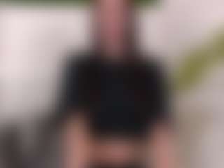 TaraHarris's Live Sex Cam Show
